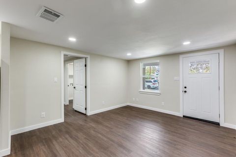 Tiny photo for 1118 Spur ST, Austin, TX 78721 (MLS # 8224669)