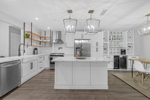 609 Blackberry DR Austin TX 78745