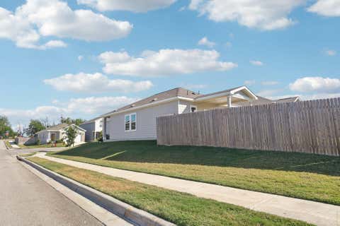 Tiny photo for 19420 Cloudy Bay DR, Pflugerville, TX 78660 (MLS # 4235285)