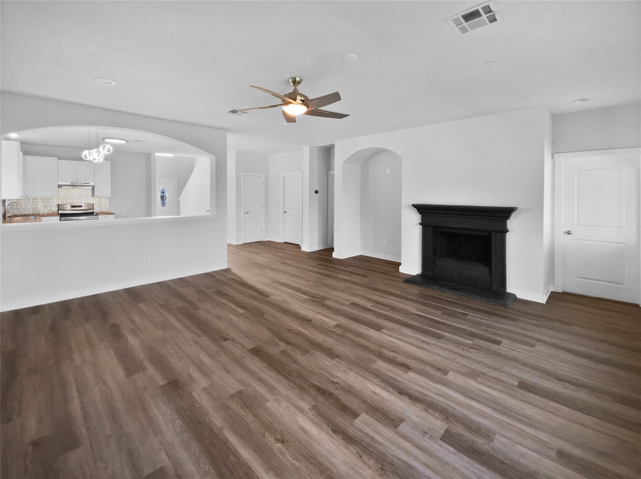 127 Campos DR