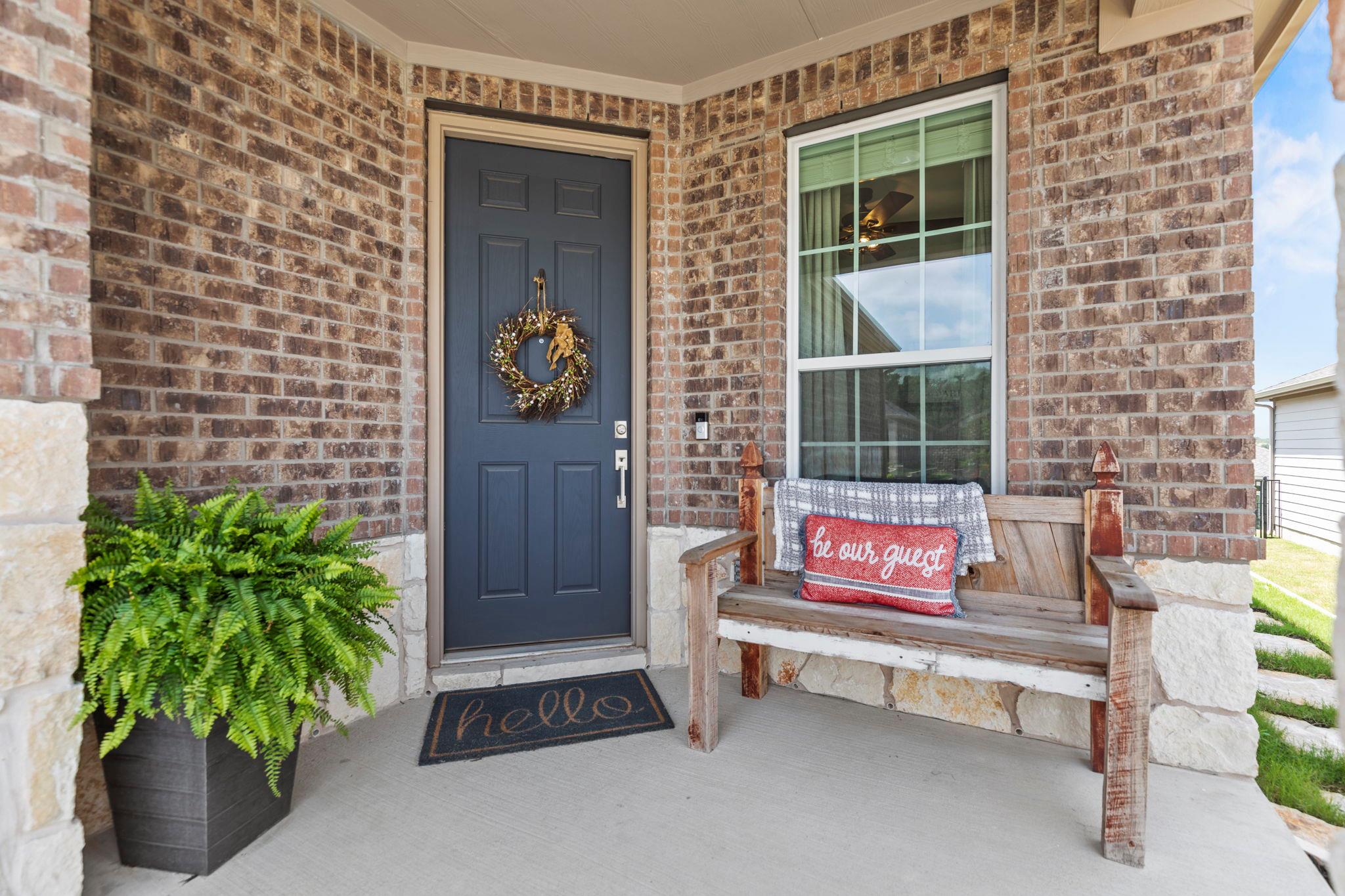 711 Livewater LN