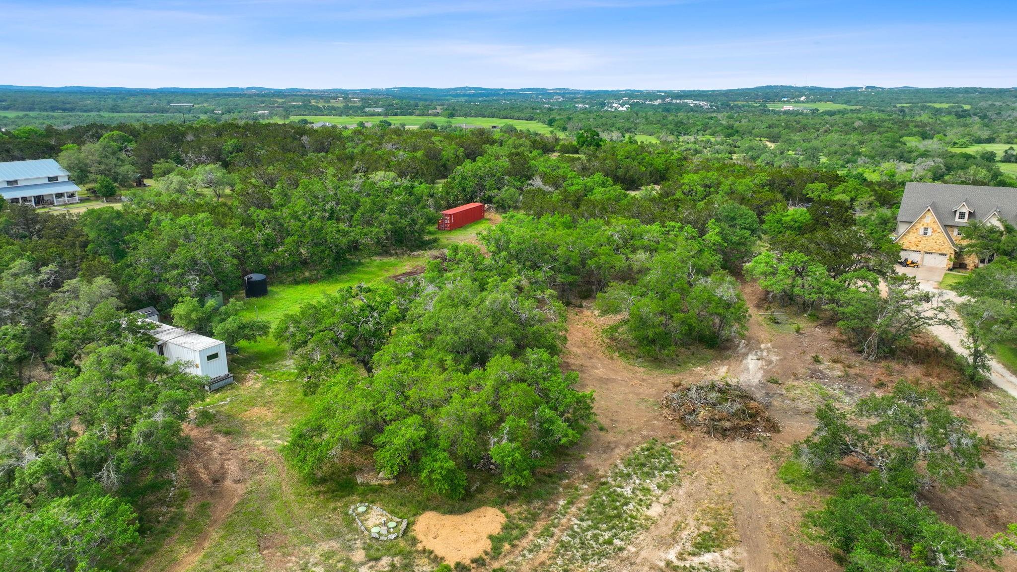 385 Country LN