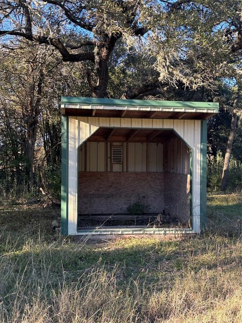 A home in La Grange