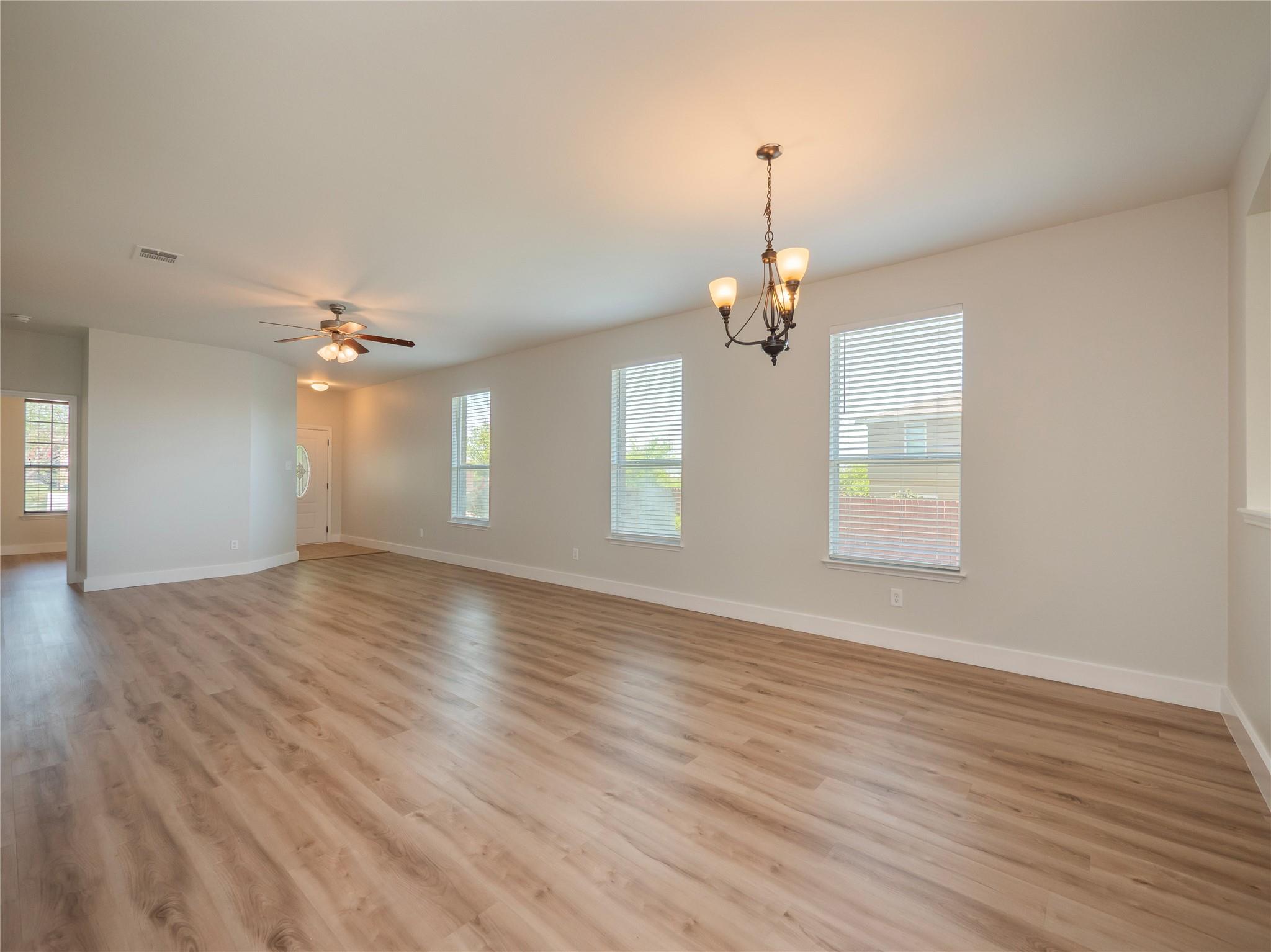 188 Willow Leaf LN
