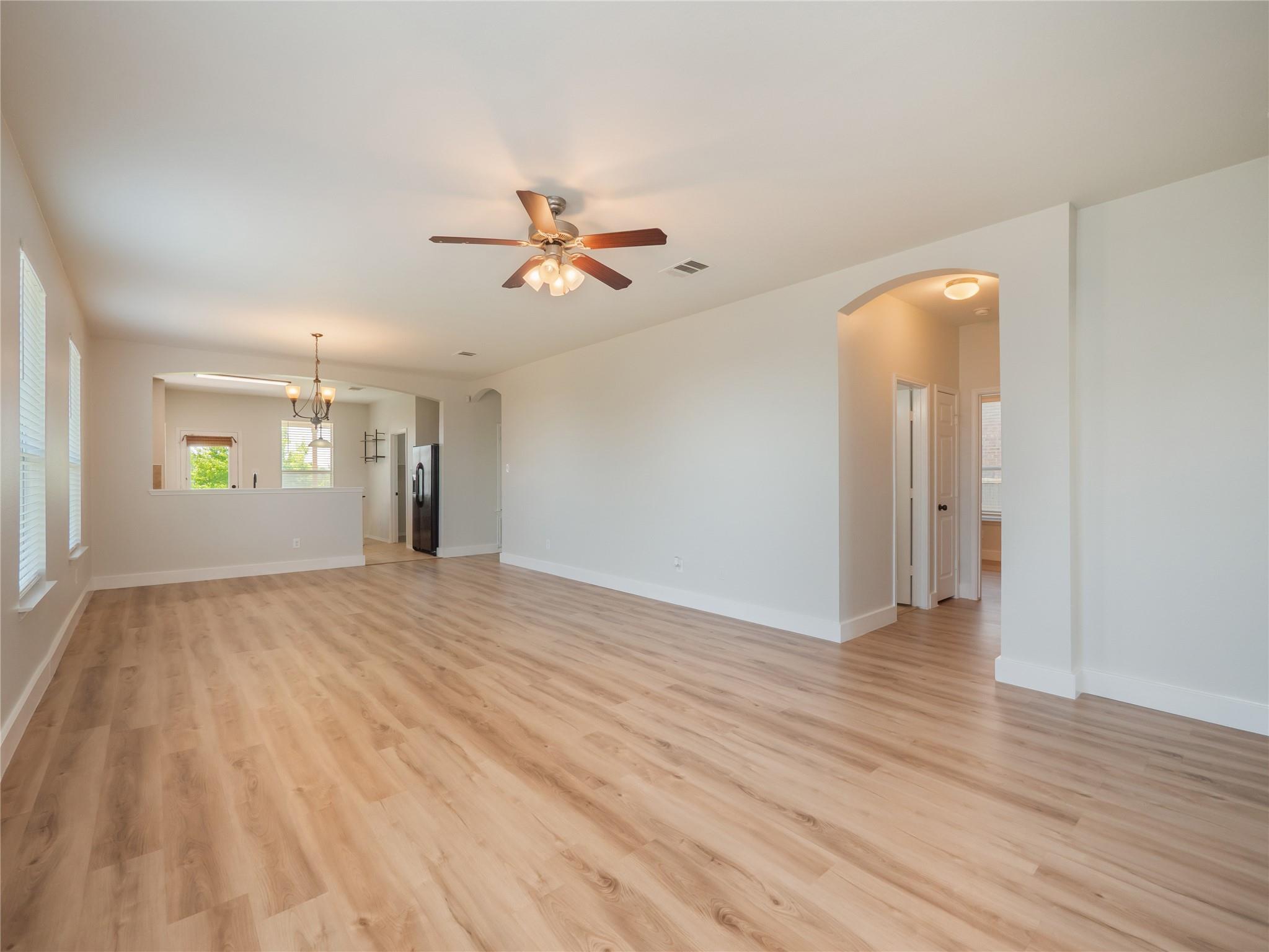 188 Willow Leaf LN