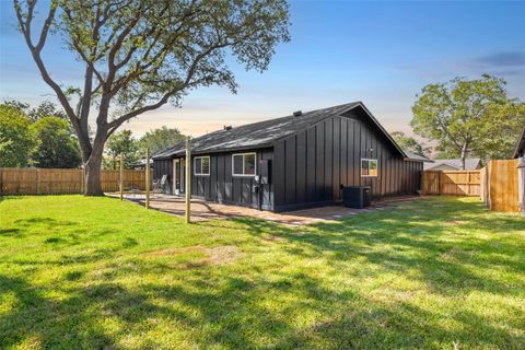 Tiny photo for 6609 Boleynwood DR, Austin, TX 78745 (MLS # 1797748)