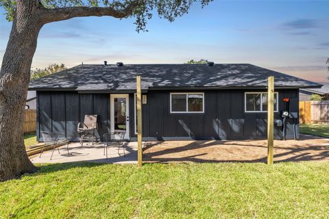 Tiny photo for 6609 Boleynwood DR, Austin, TX 78745 (MLS # 1797748)