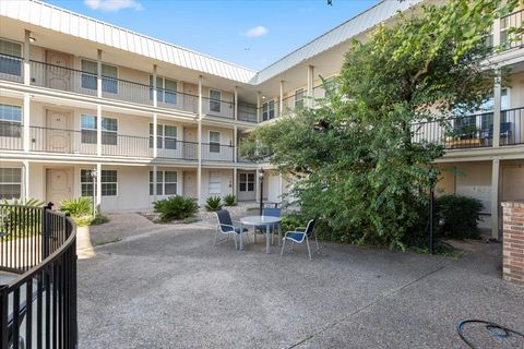 Tiny photo for 910 Duncan LN #57, Austin, TX 78705 (MLS # 2710815)