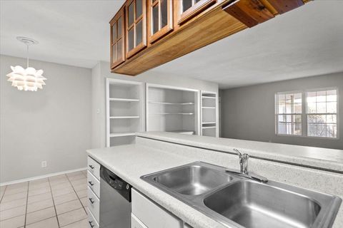 Tiny photo for 910 Duncan LN #57, Austin, TX 78705 (MLS # 2710815)