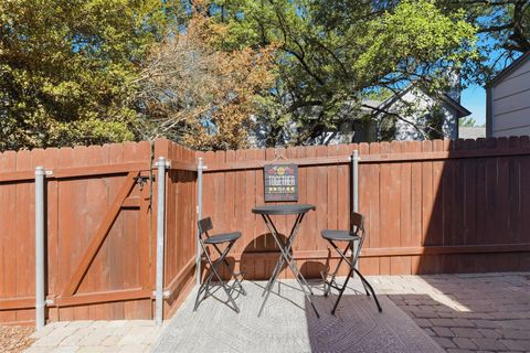 Tiny photo for 1411 Gracy Farms LN #123, Austin, TX 78758 (MLS # 6810050)
