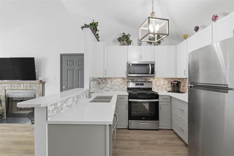 Tiny photo for 1411 Gracy Farms LN #123, Austin, TX 78758 (MLS # 6810050)