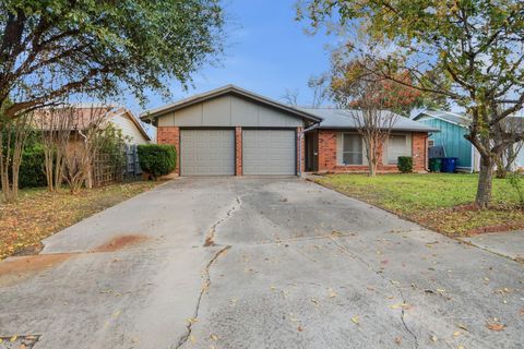 Photo of 7903 Woodcroft DR, Austin, TX 78749 (MLS # 9948277)