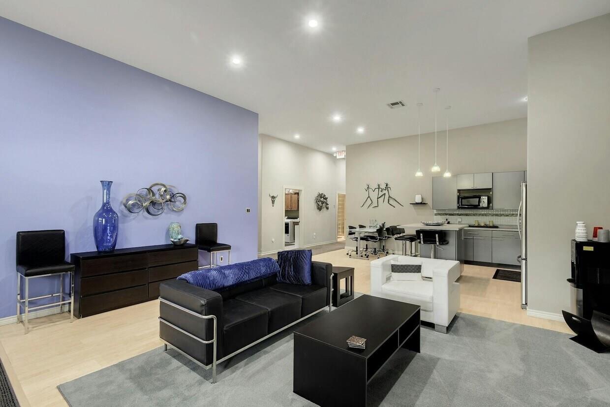 21201 Kathy LN