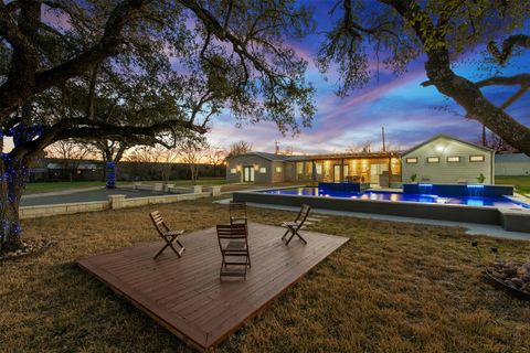 Photo of 14300 Summit View DR, Leander, TX 78641 (MLS # 9952224)