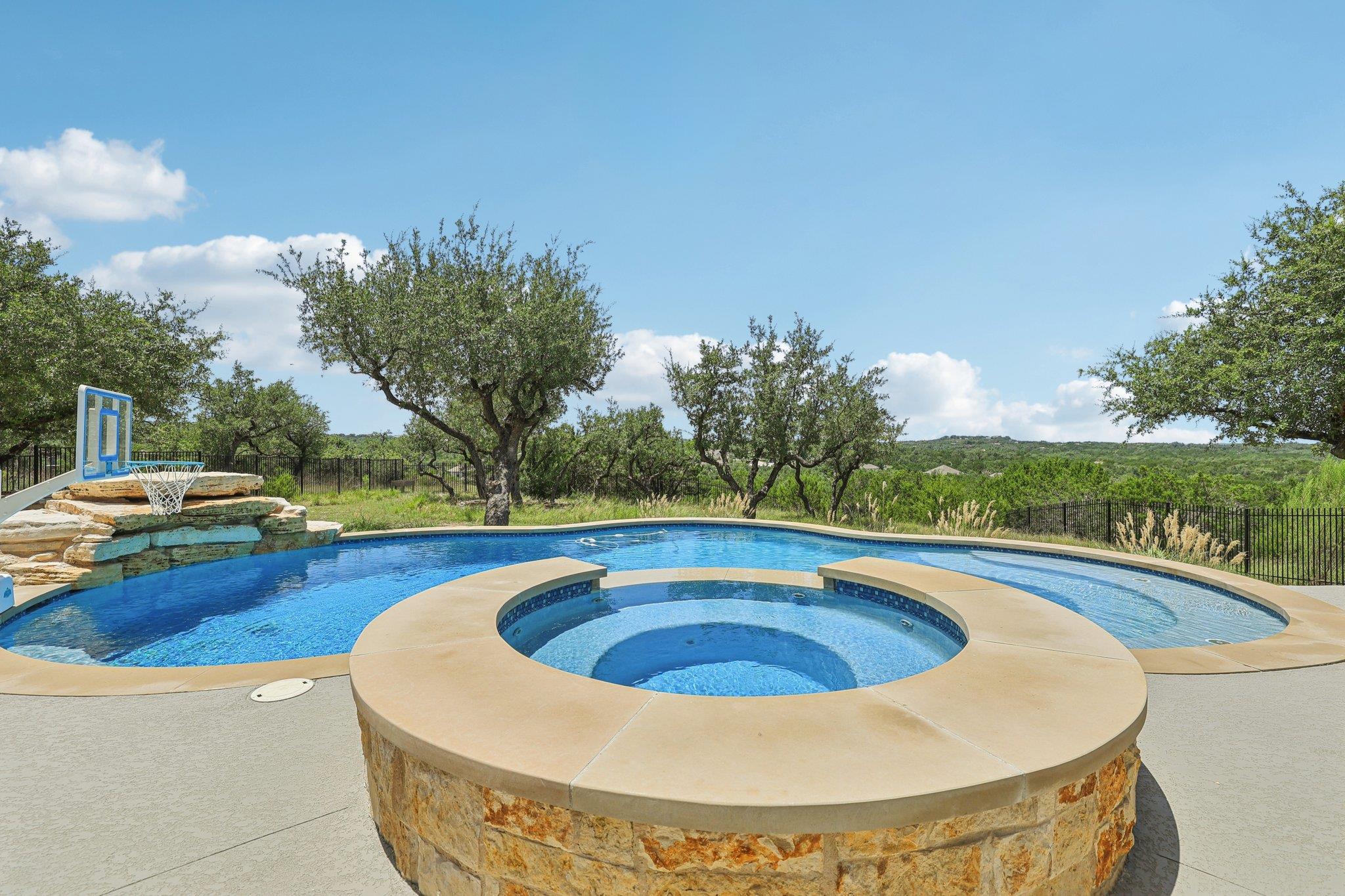 236 Ranch Ridge DR