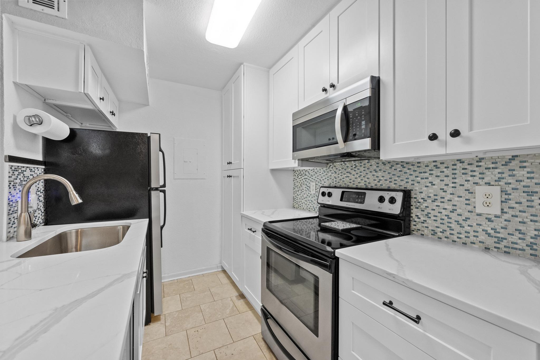 3204 Menchaca RD 405