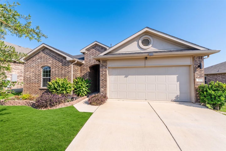 Photo 1 of 31 — 340 Shiner LN, Georgetown, TX 78626