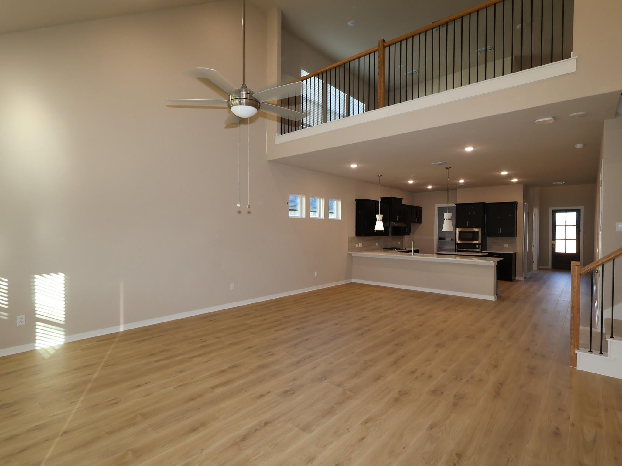 4009 Waxahachie RD