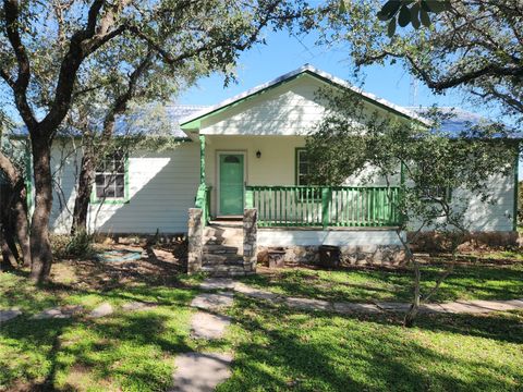 713 Jim Bowie DR Spicewood TX 78669