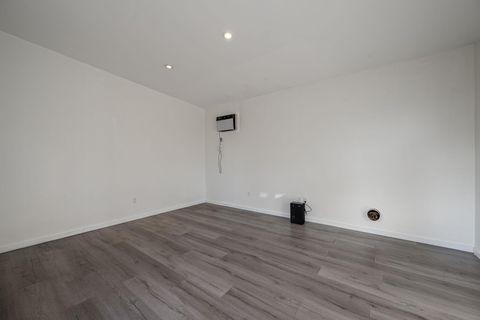 Tiny photo for 3203 Dolphin DR, Austin, TX 78704 (MLS # 4884645)