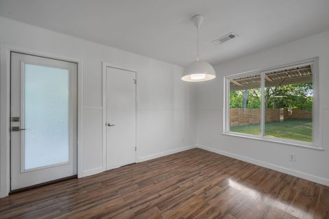 Tiny photo for 3203 Dolphin DR, Austin, TX 78704 (MLS # 4884645)