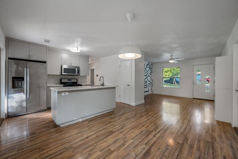 Tiny photo for 3203 Dolphin DR, Austin, TX 78704 (MLS # 4884645)