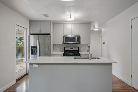 Tiny photo for 3203 Dolphin DR, Austin, TX 78704 (MLS # 4884645)