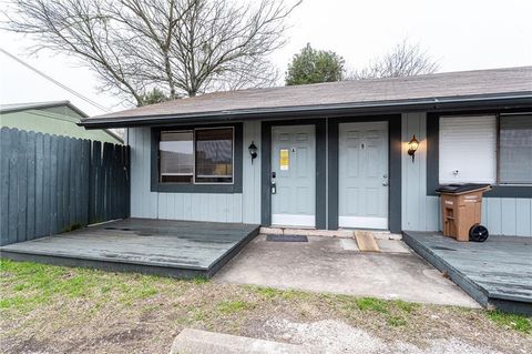 Photo of 5209 Tahoe TRL #D, Austin, TX 78745 (MLS # 8530994)