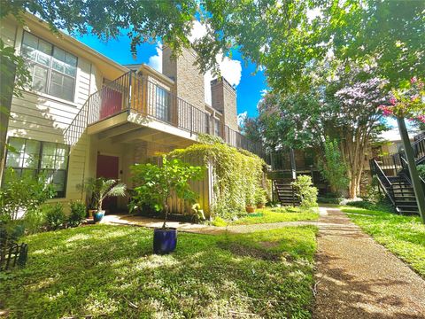 Photo of 2906 West Ave #3, Austin, TX 78705 (MLS # 5222198)
