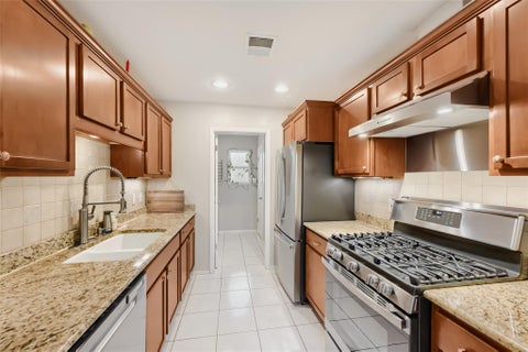 Tiny photo for 215 Cloudview DR, Austin, TX 78745 (MLS # 6245514)