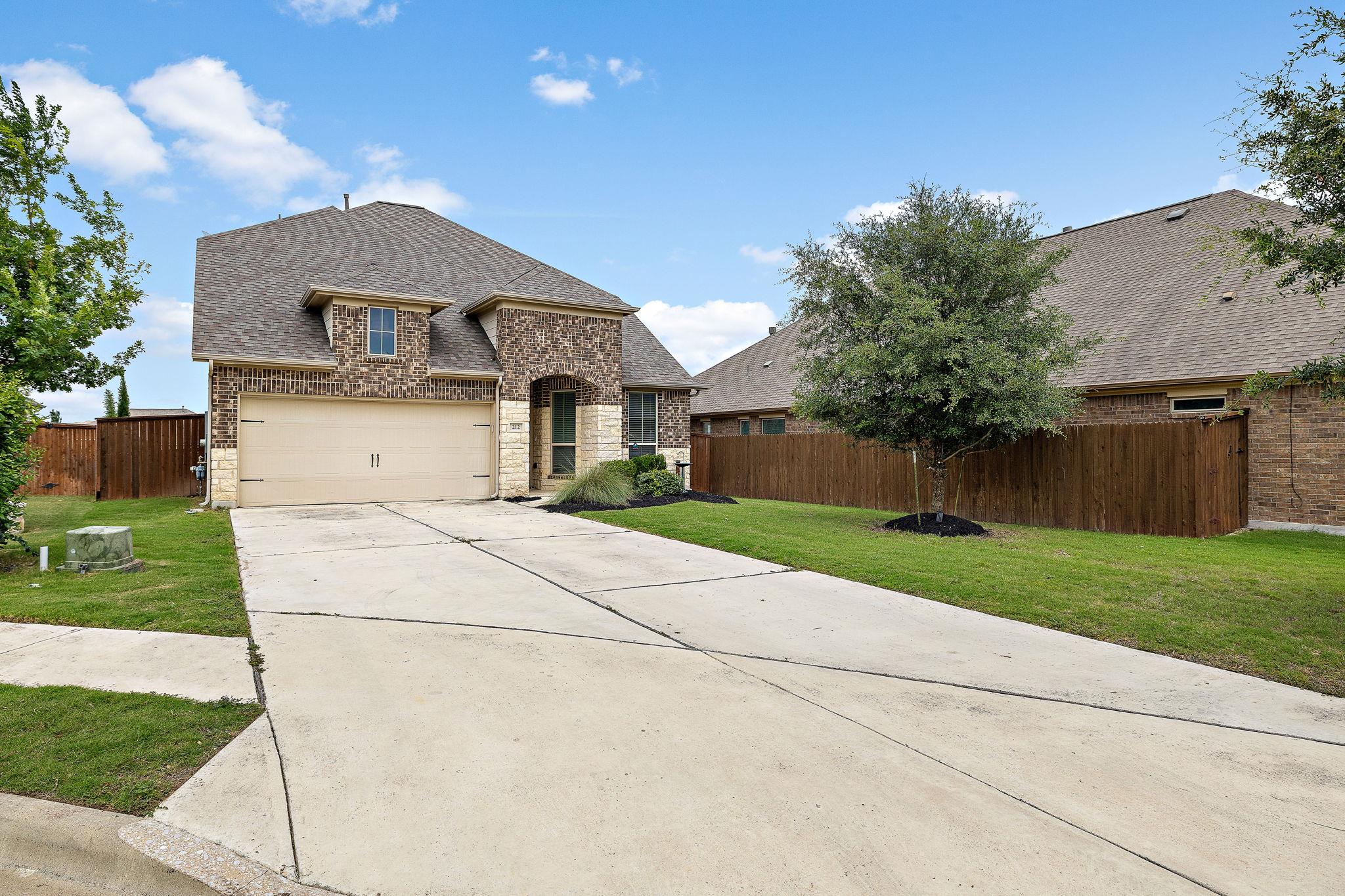 212 Estima CT