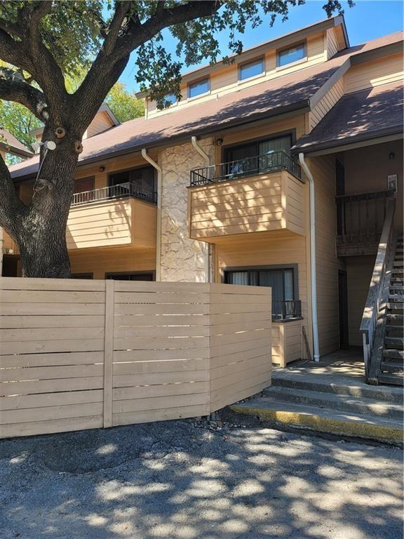 2714 Nueces ST 107