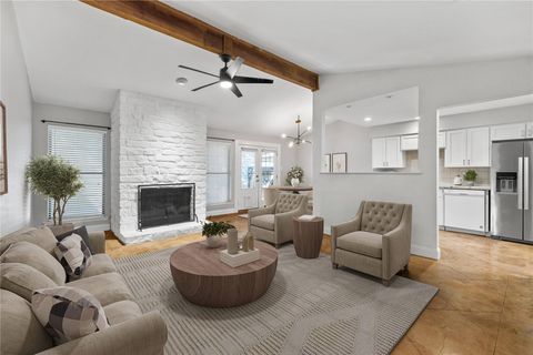 Photo of 5107 Leralynn ST #201, Austin, TX 78751 (MLS # 5340000)