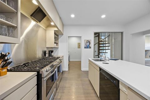 Tiny photo for 2909 Stratford DR, Austin, TX 78746 (MLS # 2319714)
