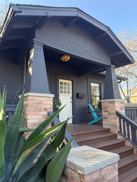 Photo of 900 W Lynn ST, Austin, TX 78703 (MLS # 8105894)