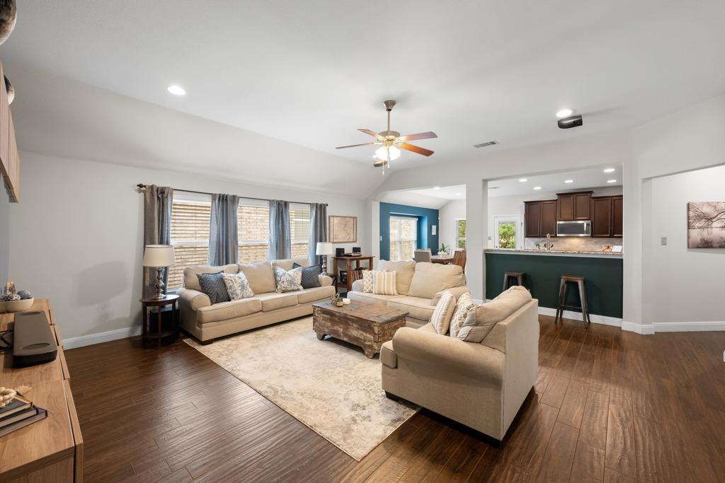 18404 Deleon Bayou LN