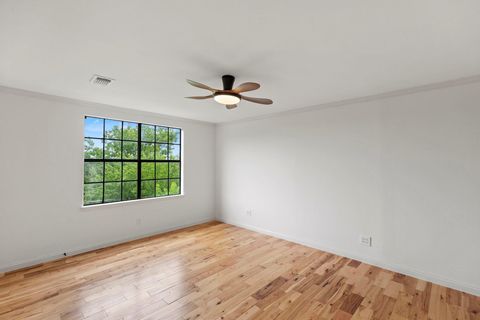 Tiny photo for 5100 Country Club DR, Lago Vista, TX 78645 (MLS # 1144827)