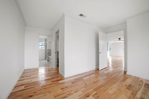 Tiny photo for 5100 Country Club DR, Lago Vista, TX 78645 (MLS # 1144827)