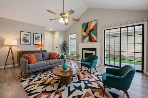 Photo of 11716 Tallow Field WAY, Austin, TX 78758 (MLS # 9560869)