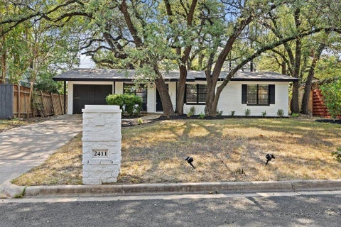 Photo of 2411 S 6th ST, Austin, TX 78704 (MLS # 6581549)
