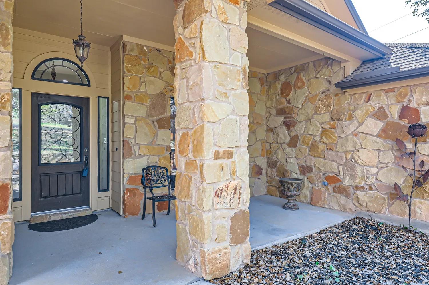 10809-10811 Lakeside DR