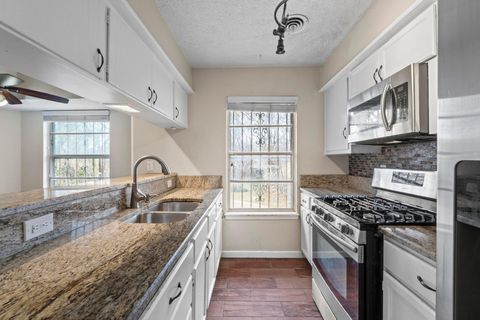 Tiny photo for 5103 Stone Gate DR, Austin, TX 78721 (MLS # 9147423)