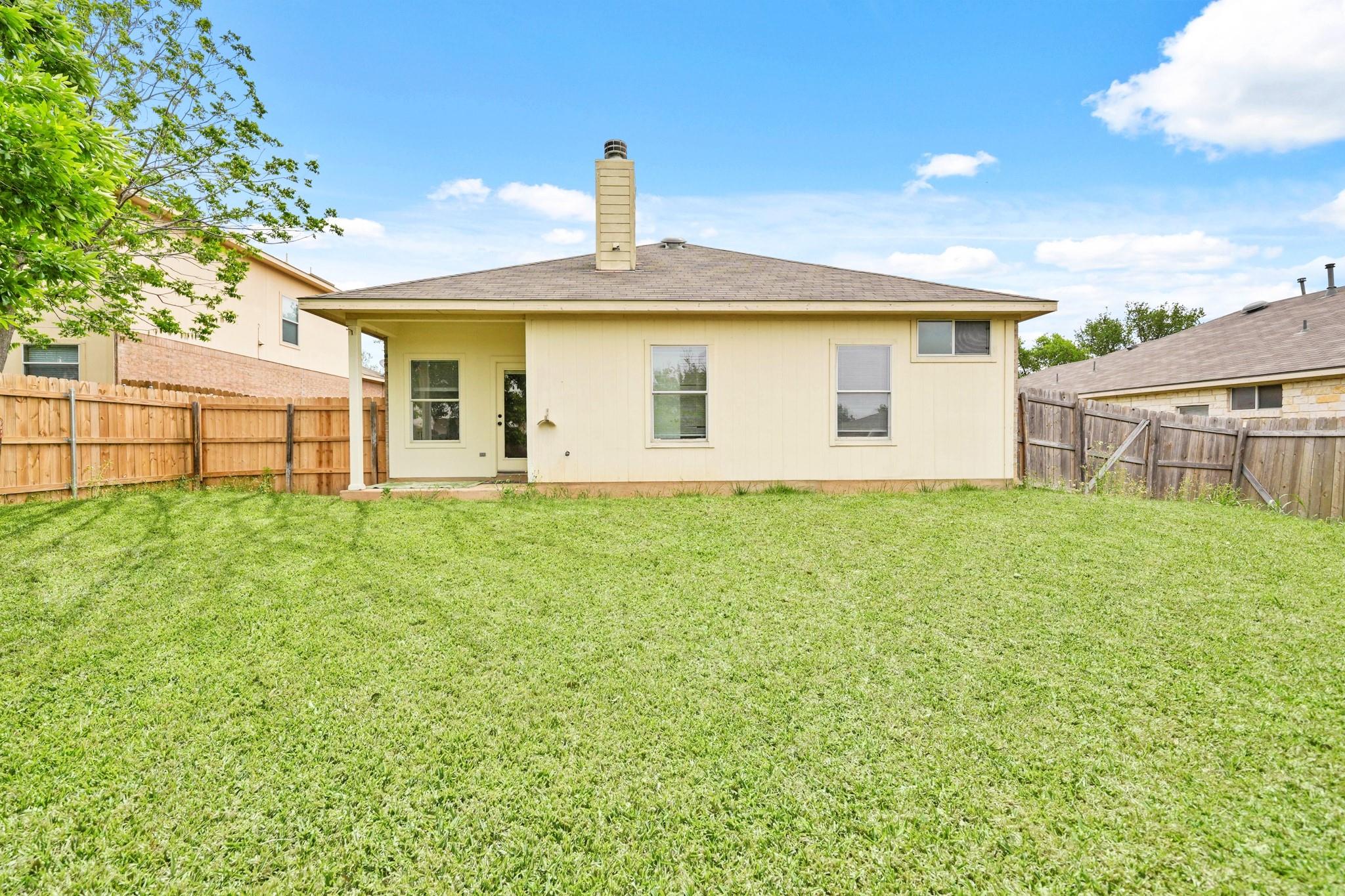 141 Ashwood N