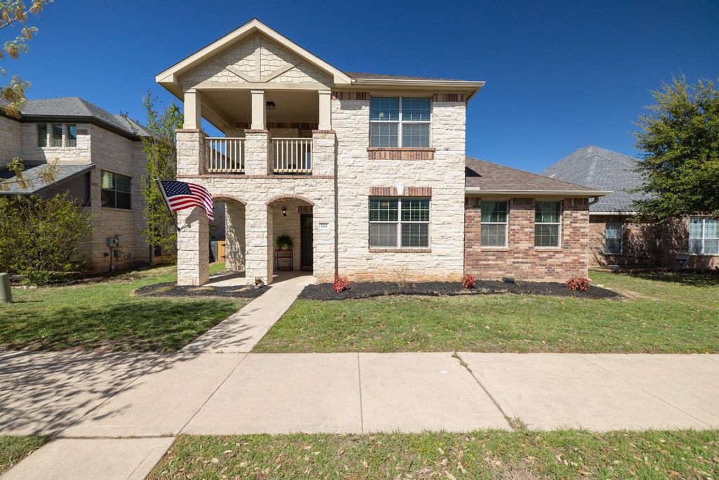 Photo of 222 Sycamore ST, Georgetown, TX 78633 (MLS # 7561981)