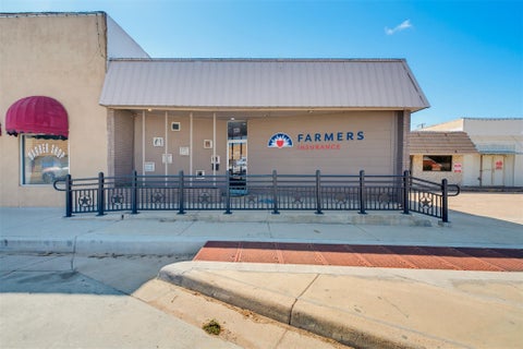 Photo of 123 W Cameron Ave, Rockdale, TX 76567 (MLS # 8730458)
