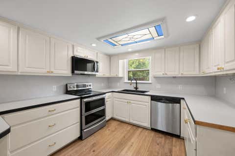 Tiny photo for 12900 Ben Milam DR, Manchaca, TX 78652 (MLS # 9526468)