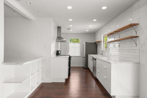 Tiny photo for 1803 Elmira RD, Austin, TX 78721 (MLS # 6355336)