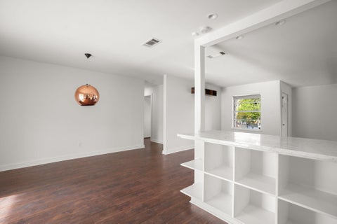 Tiny photo for 1803 Elmira RD, Austin, TX 78721 (MLS # 6355336)