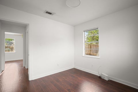 Tiny photo for 1803 Elmira RD, Austin, TX 78721 (MLS # 6355336)