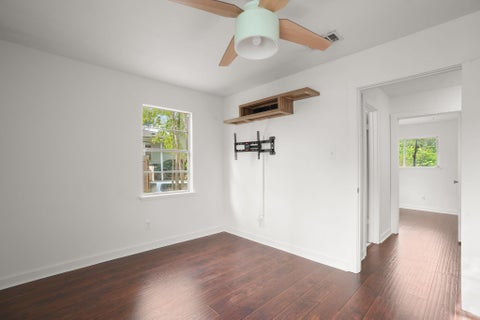 Tiny photo for 1803 Elmira RD, Austin, TX 78721 (MLS # 6355336)